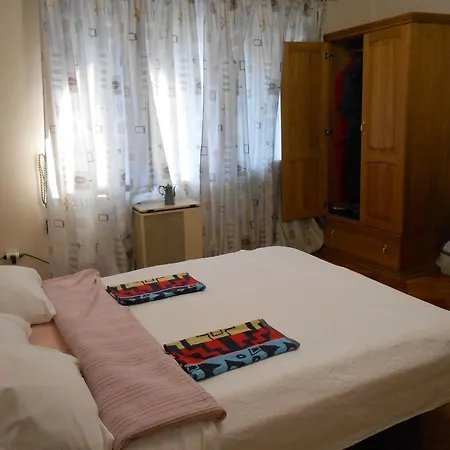 Marketti Guest house *